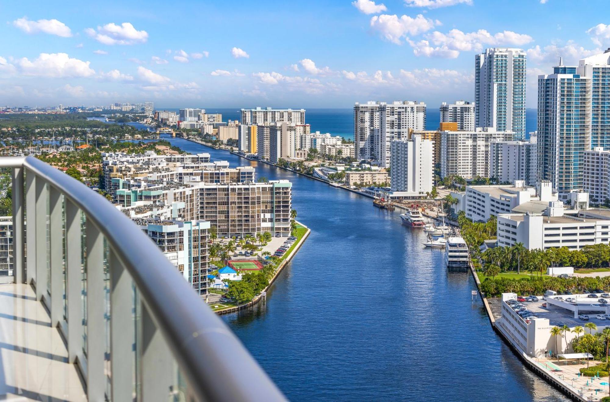 Resort-Style Living With Direct Ocean Views - 3Br Beauty ハランデール・ビーチ エクステリア 写真