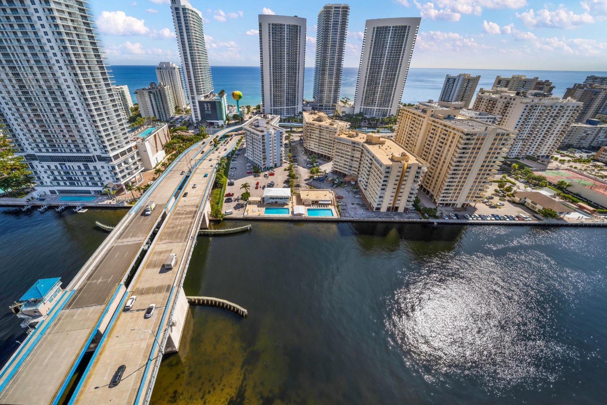 Resort-Style Living With Direct Ocean Views - 3Br Beauty ハランデール・ビーチ エクステリア 写真