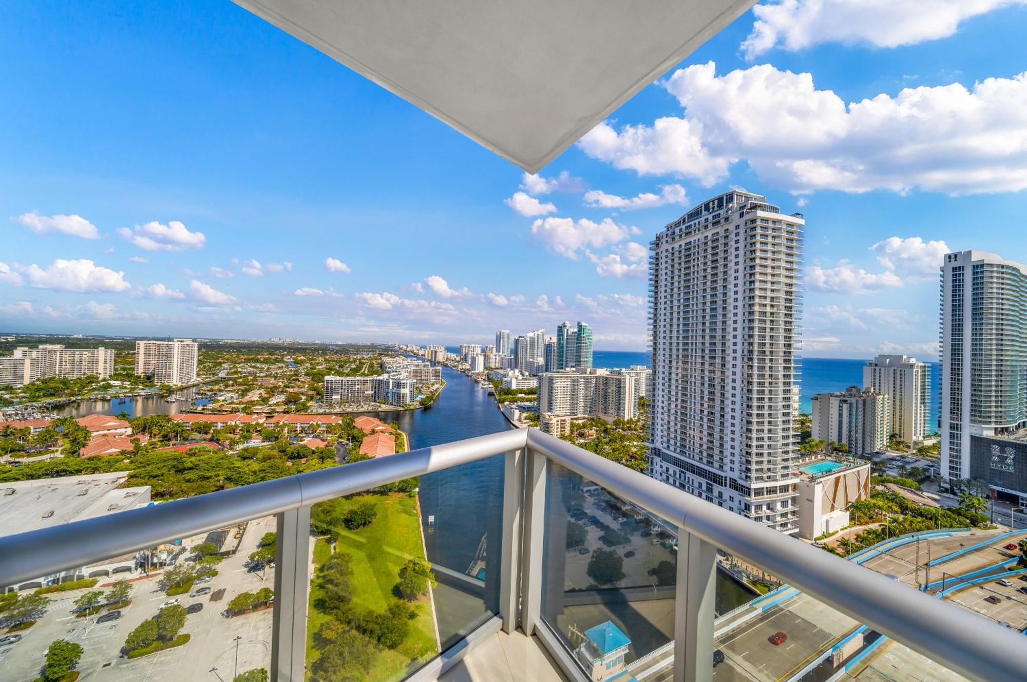 Resort-Style Living With Direct Ocean Views - 3Br Beauty ハランデール・ビーチ エクステリア 写真