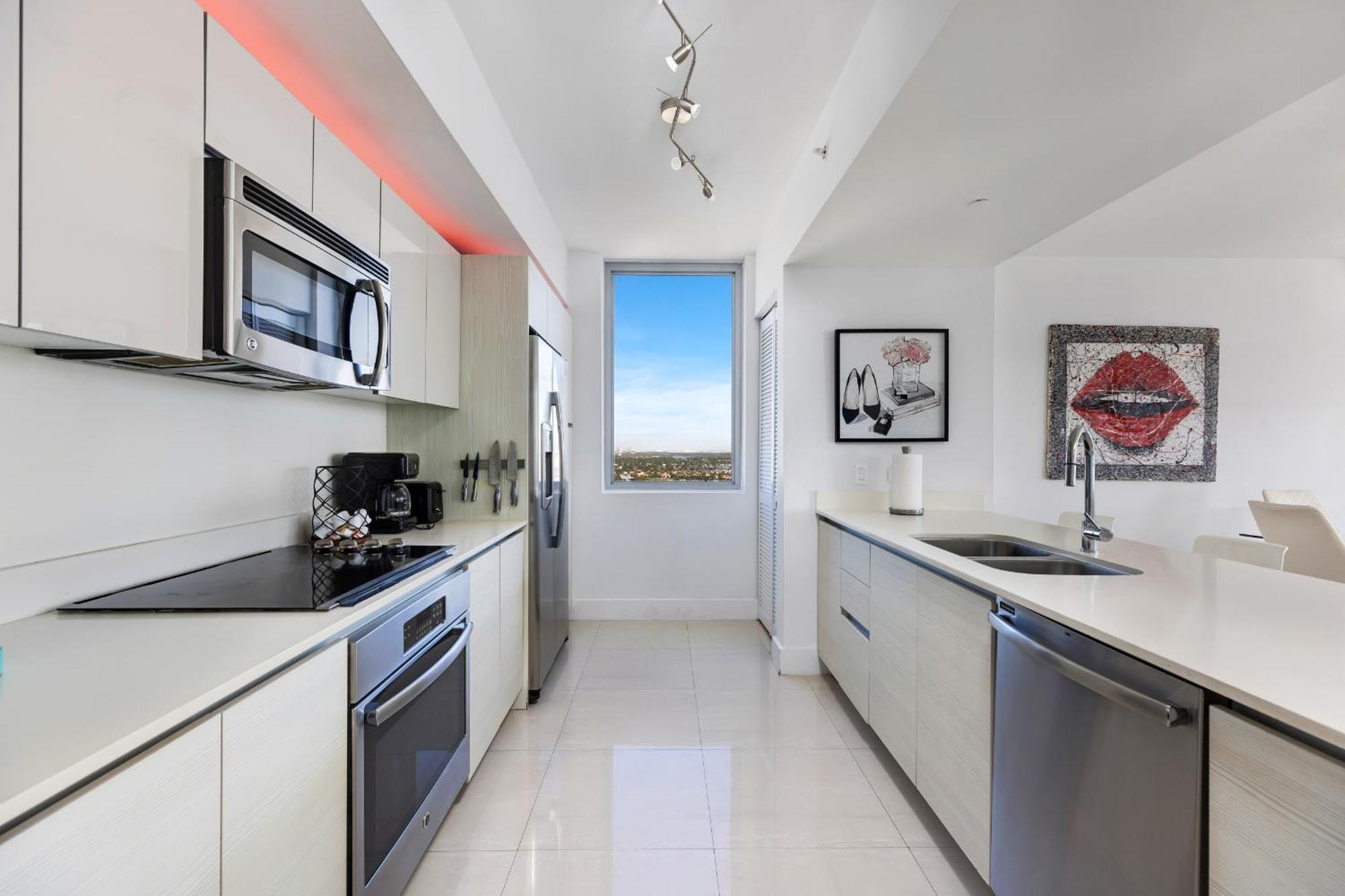 Resort-Style Living With Direct Ocean Views - 3Br Beauty ハランデール・ビーチ エクステリア 写真